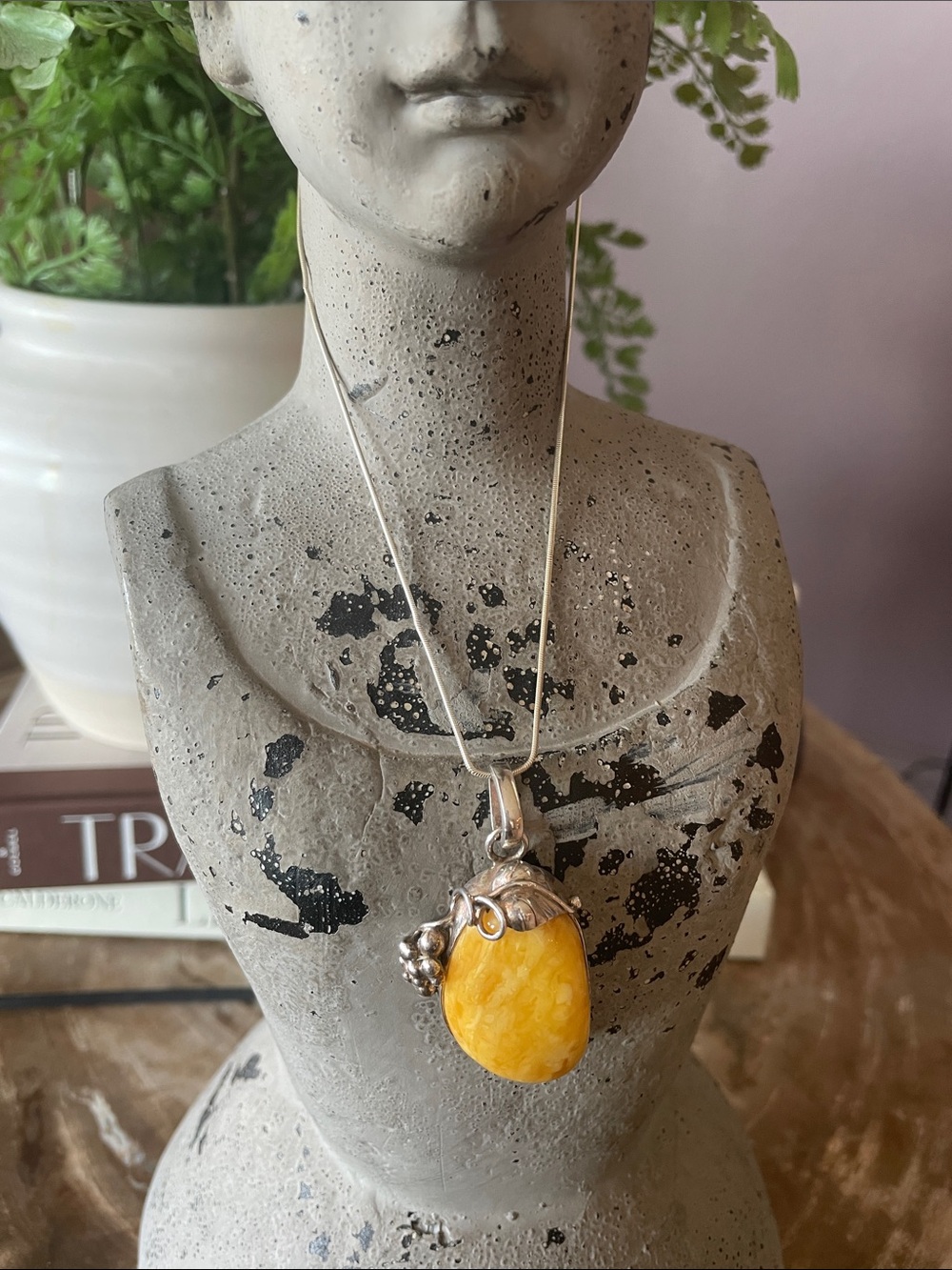 Vintage 15.2g Sterling Silver Baltic Butterscotch Egg Yolk Amber Pendant